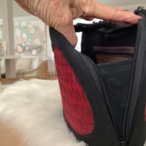 Womens Handbag - Picture 5 of 8